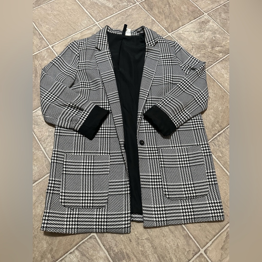 H&M Monochrome Houndstooth Jacket